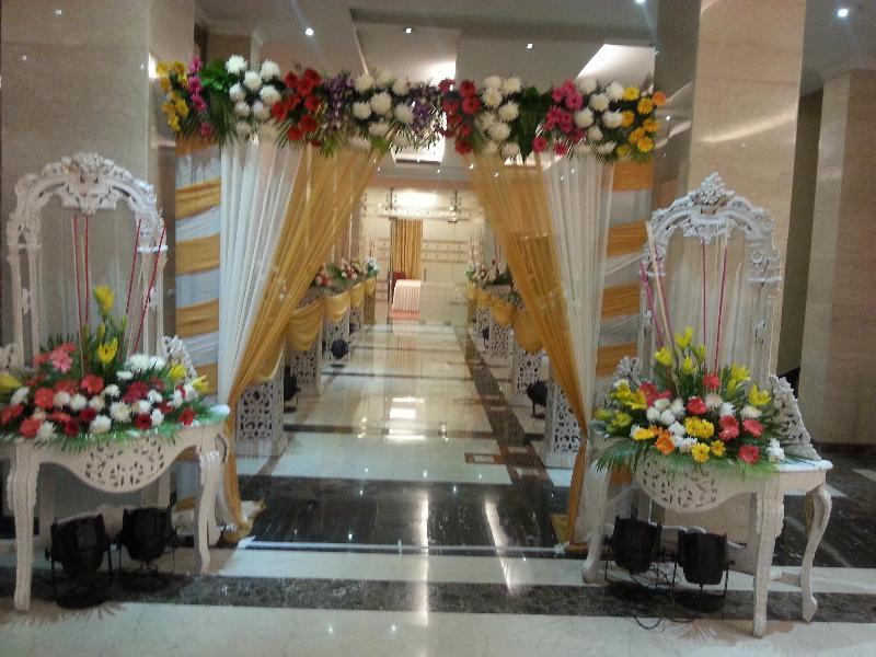 Hotel Saffron Kiran Noida Exterior photo